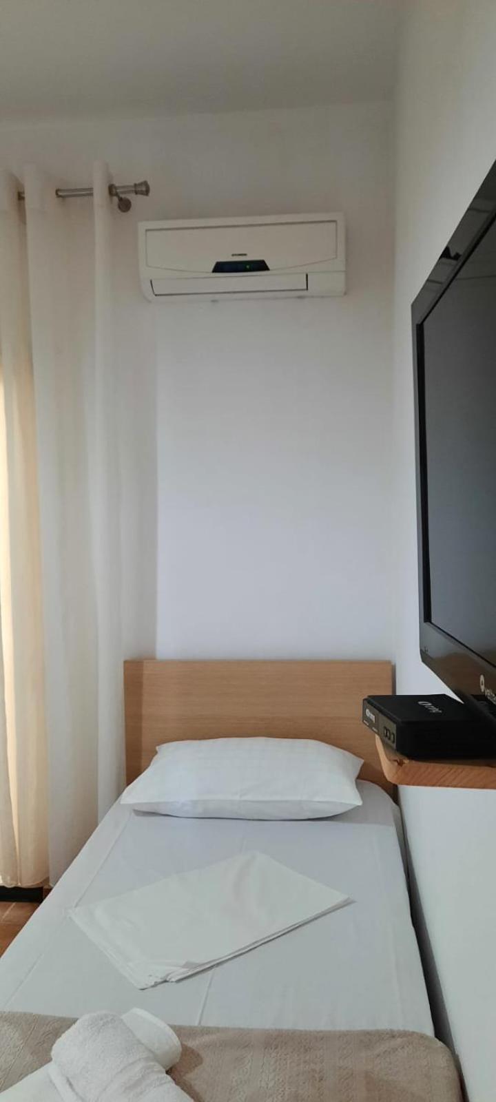 Vila Jone Golem  Dış mekan fotoğraf