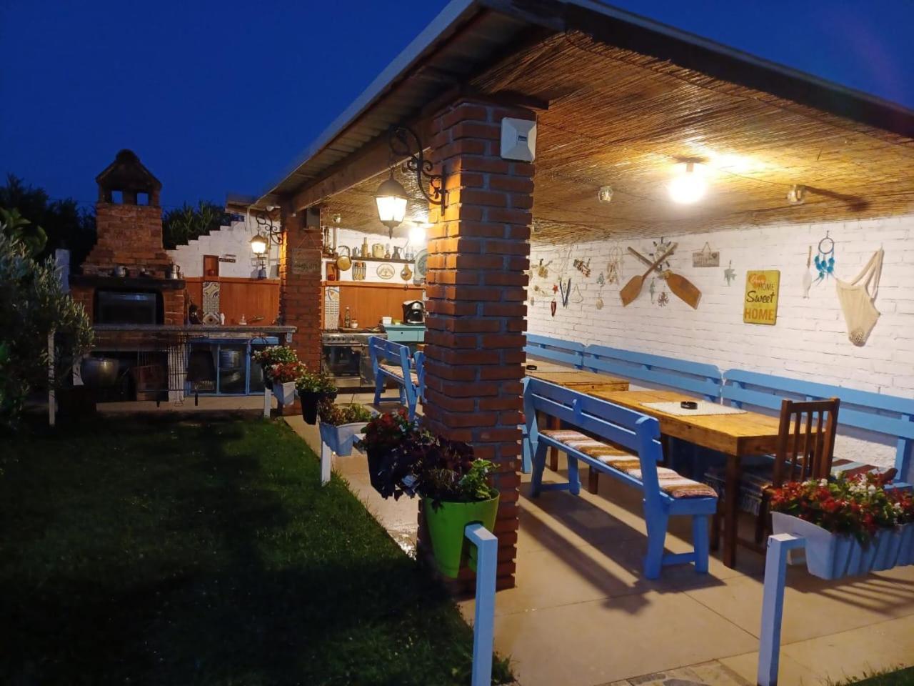 Vila Jone Golem  Dış mekan fotoğraf